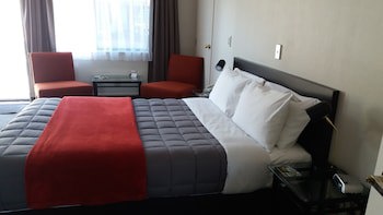 Bay Palm Motel
