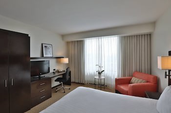 Courtyard By Marriott Panama Metromall