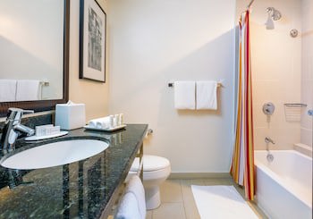 Courtyard By Marriott Panama Metromall