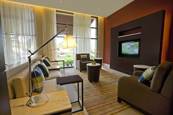 Courtyard By Marriott Panama Metromall