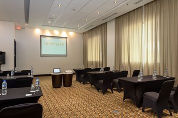 Courtyard By Marriott Panama Metromall