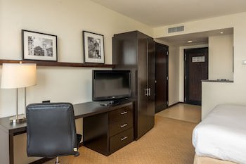Courtyard By Marriott Panama Metromall