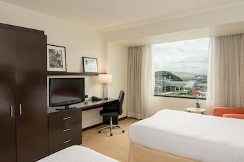 Courtyard By Marriott Panama Metromall