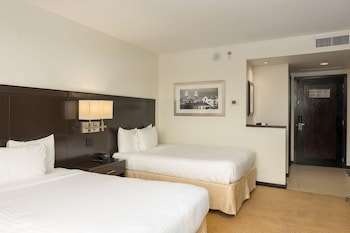 Courtyard By Marriott Panama Metromall