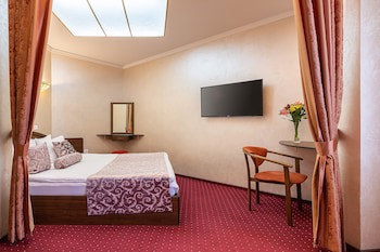 Edem Hotel Lviv