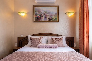 Edem Hotel Lviv