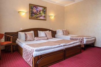 Edem Hotel Lviv