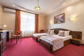 Edem Hotel Lviv