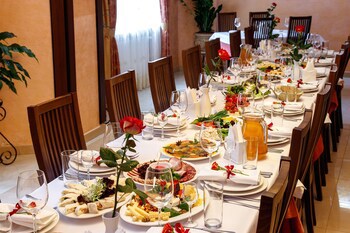 Edem Hotel Lviv