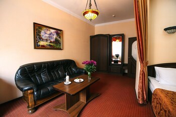 Edem Hotel Lviv