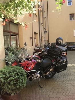 Edem Hotel Lviv