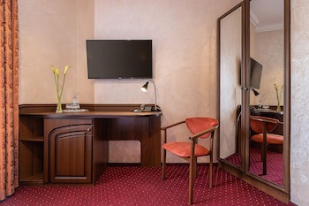 Edem Hotel Lviv