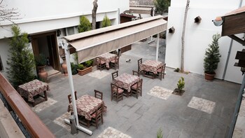 Zeynep Hanim Konagi - Special Class