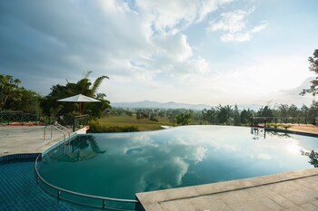 Amritara Ambatty Greens Resort