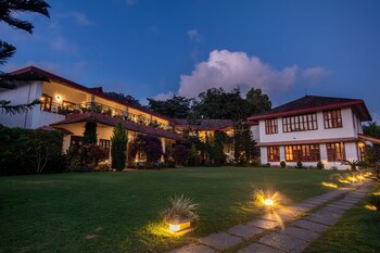 Amritara Ambatty Greens Resort