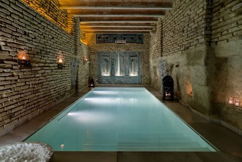 Aire Hotel & Ancient Baths