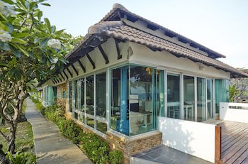 Bandara On Sea
