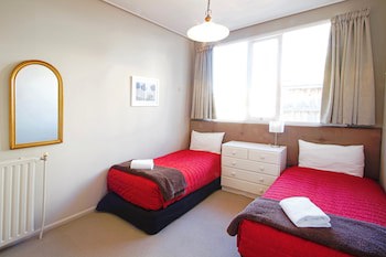 George Street Motel Apartments