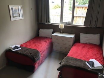 George Street Motel Apartments