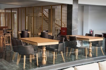 Acharnis Kavallari Hotel Suites