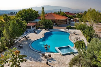 Acharnis Kavallari Hotel Suites