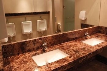 Grand Sakura Hotel