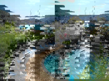 Yacht Classic Hotel - Boutique Class