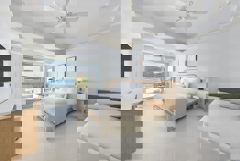 Yacht Classic Hotel - Boutique Class