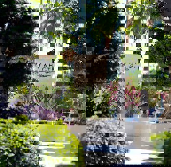 Yacht Classic Hotel - Boutique Class