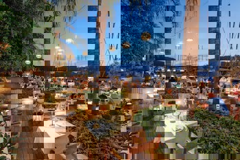 Yacht Classic Hotel - Boutique Class