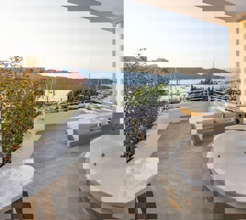 Yacht Classic Hotel - Boutique Class