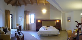 Parnis Palace Hotel Suites galeri fotoğrafı