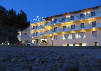 Parnis Palace Hotel Suites galeri fotoğrafı