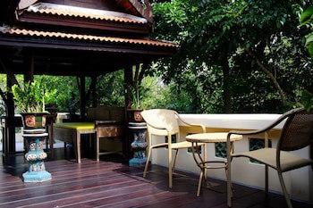 Zantiis Ndol Villas
