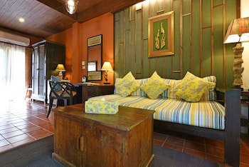 Zantiis Ndol Villas