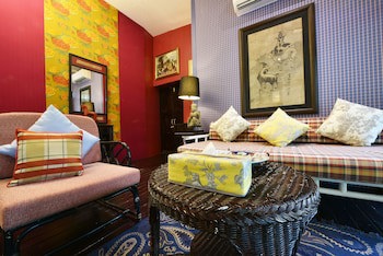 Zantiis Ndol Villas