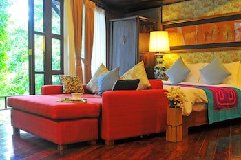 Zantiis Ndol Villas