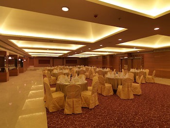 Royal Orchid Central