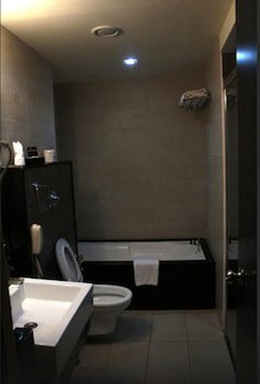 Royal Orchid Central