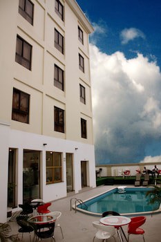 Chesney Hotel