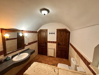 Cuevas La Granja