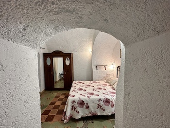 Cuevas La Granja