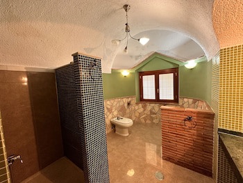 Cuevas La Granja