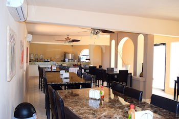 Laos Mar Hotel & Suites