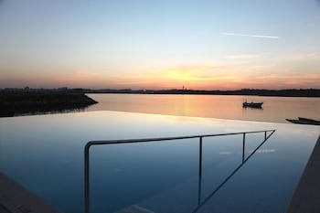 Agua Hotels Riverside