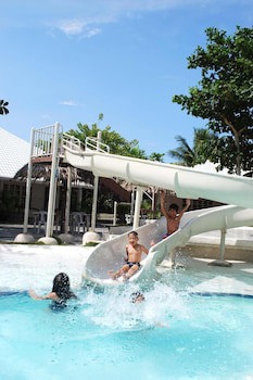 Almont Inland Resort