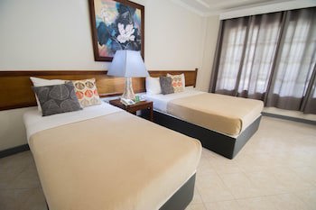 Almont Inland Resort