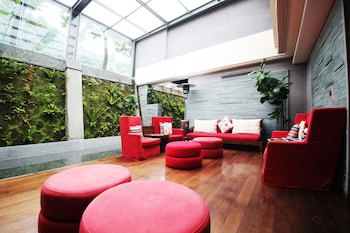 Check Inn Select Taipei Yamgmingshan