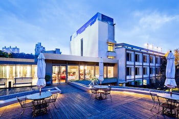 Check Inn Select Taipei Yamgmingshan