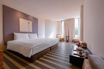 Check Inn Select Taipei Yamgmingshan